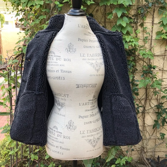 L.L. Bean Fleece Suede-Like Look Vest Sz S Reg - Picture 8 of 9